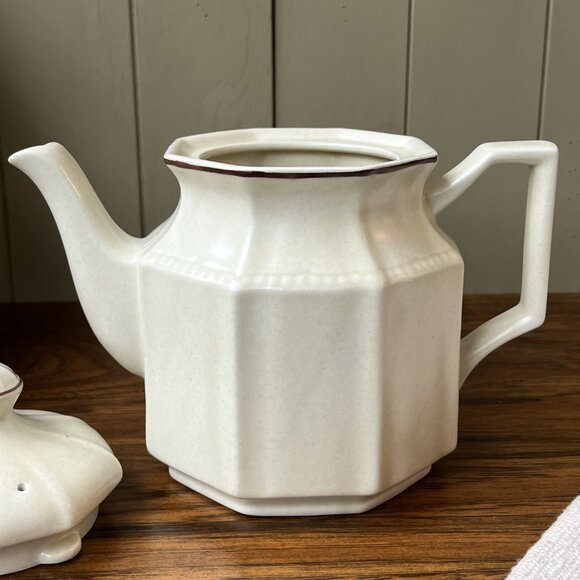 Kensington Staffordshire Ironstone England Teapot - Picture 6 of 15